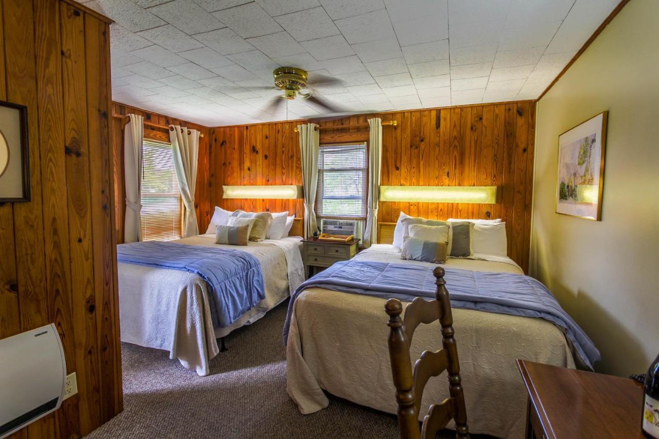 Mountainaire Inn And Log Cabins Blowing Rock Exteriör bild