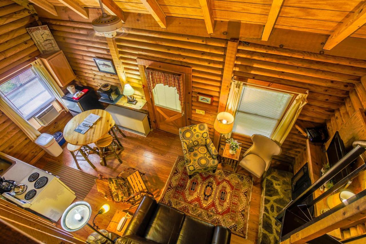 Mountainaire Inn And Log Cabins Blowing Rock Exteriör bild