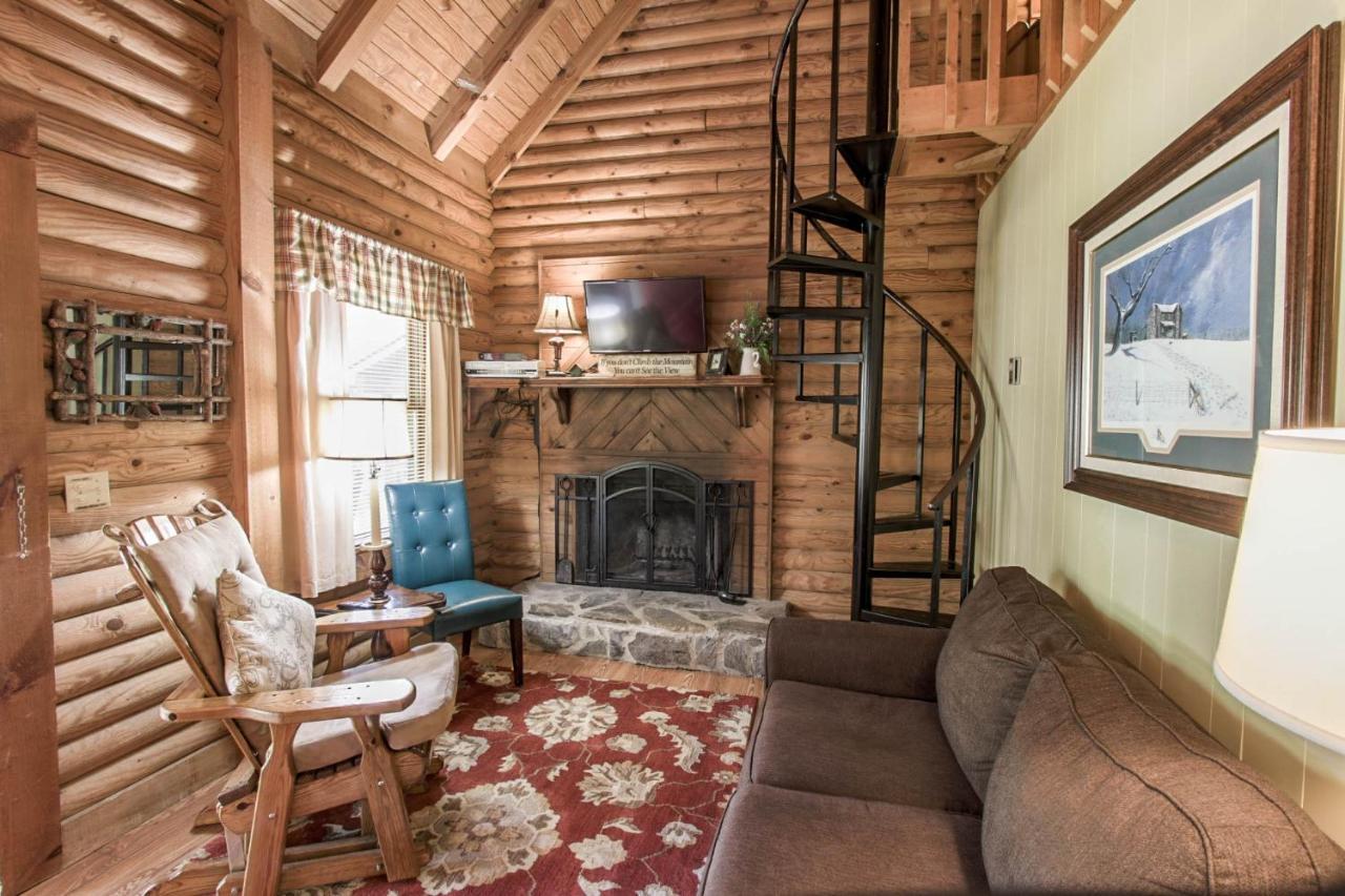 Mountainaire Inn And Log Cabins Blowing Rock Exteriör bild