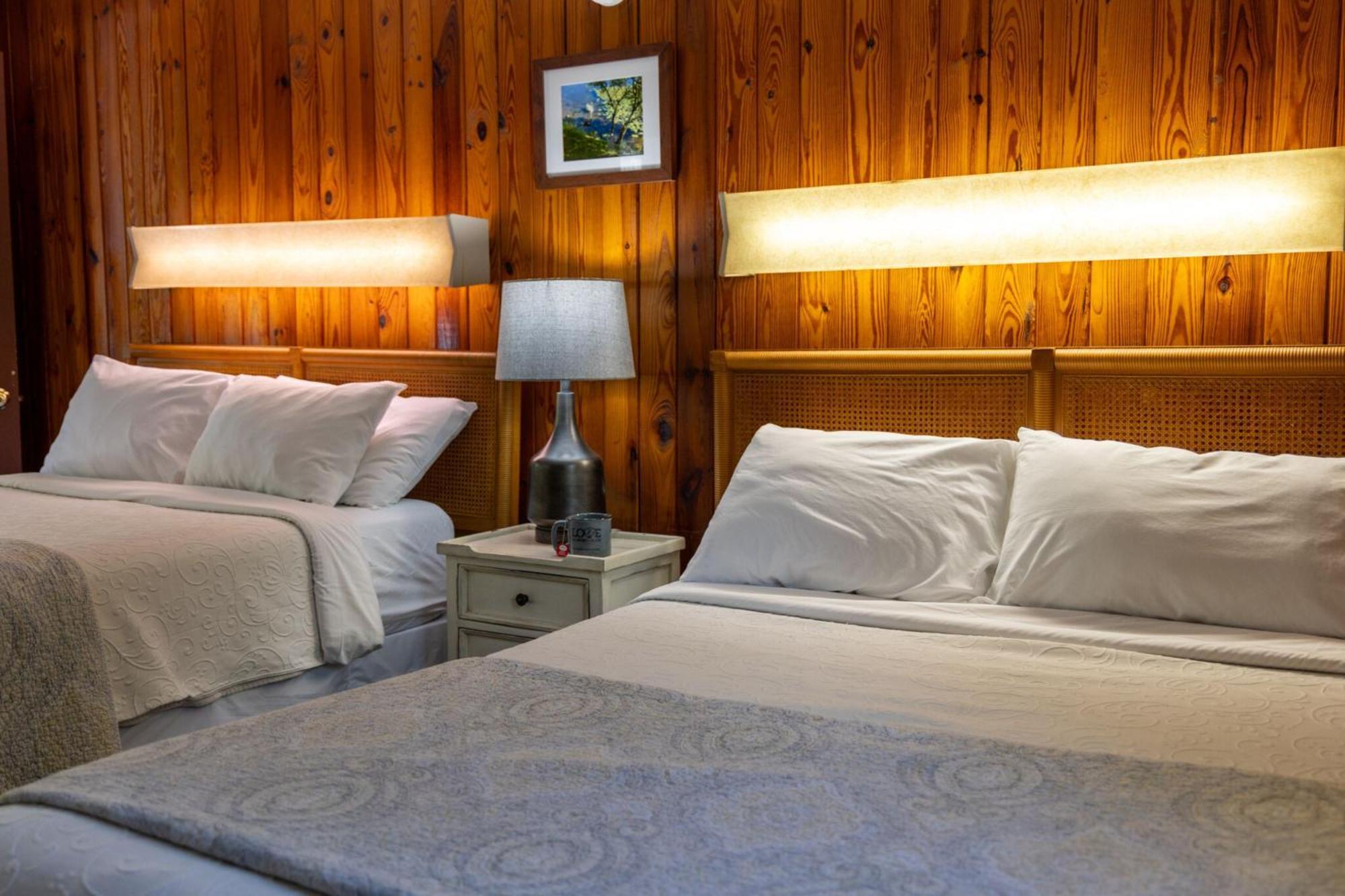Mountainaire Inn And Log Cabins Blowing Rock Exteriör bild