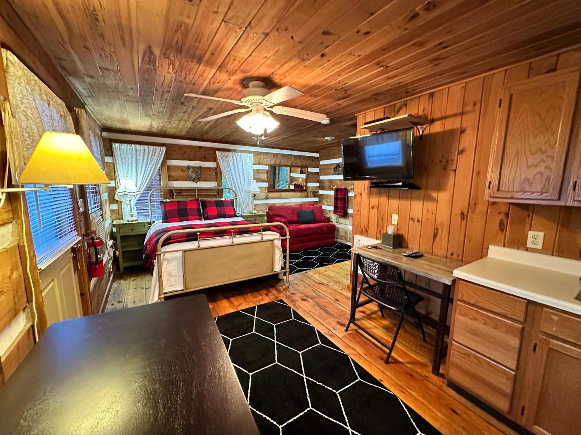 Mountainaire Inn And Log Cabins Blowing Rock Exteriör bild